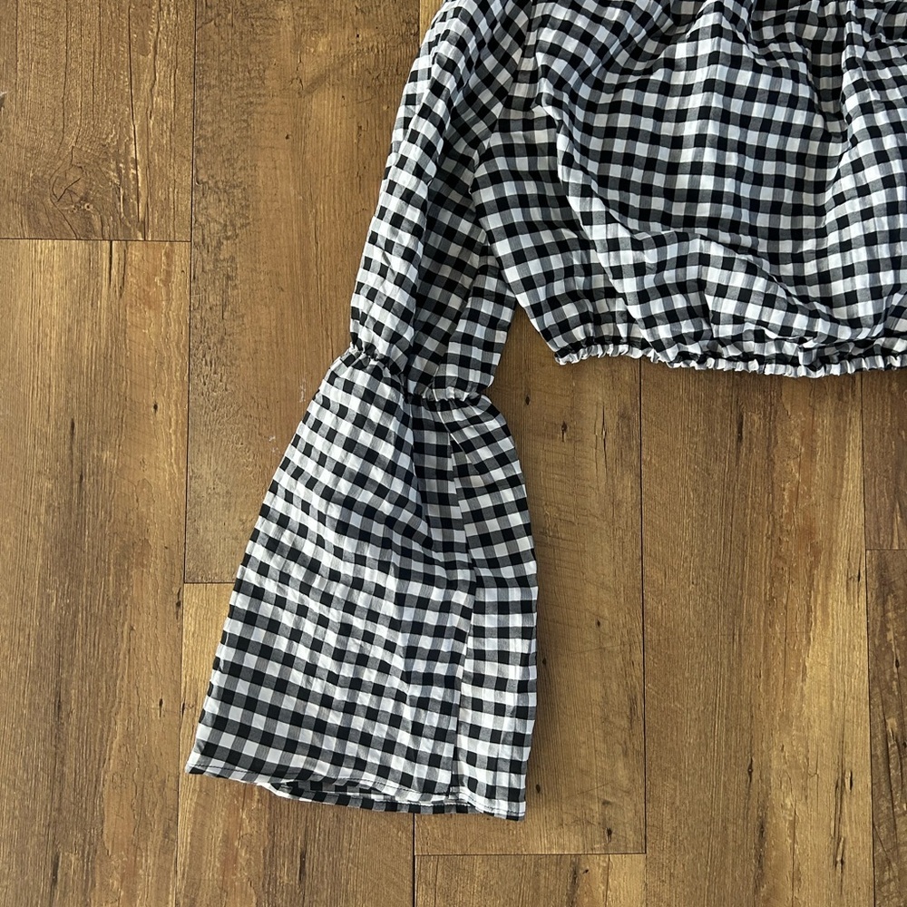 Topshop Gingham Smocked Crop Top NWT Puff Sleeve Black White Size 2 - Picture 8 of 9